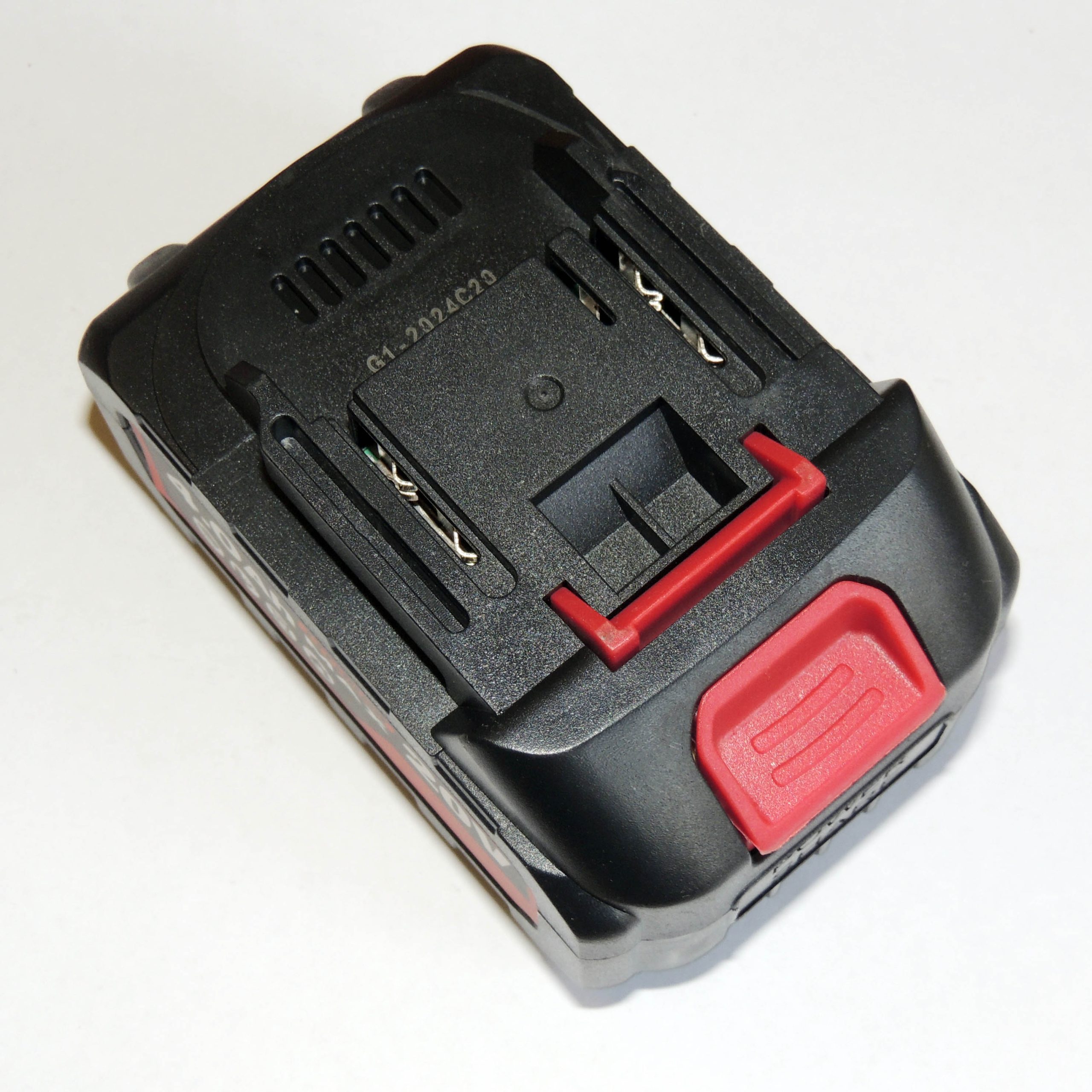 Аккумулятор на шуруповерт/гайковерт 4 Ач EDON 20V, OAG-20/125BL, OAW-20/200PBL, OAW-20/300PBL, OAW-20/500PBL, OCS-20/125BL, OLD-20PBL, ORH-20BL - Зображення 3