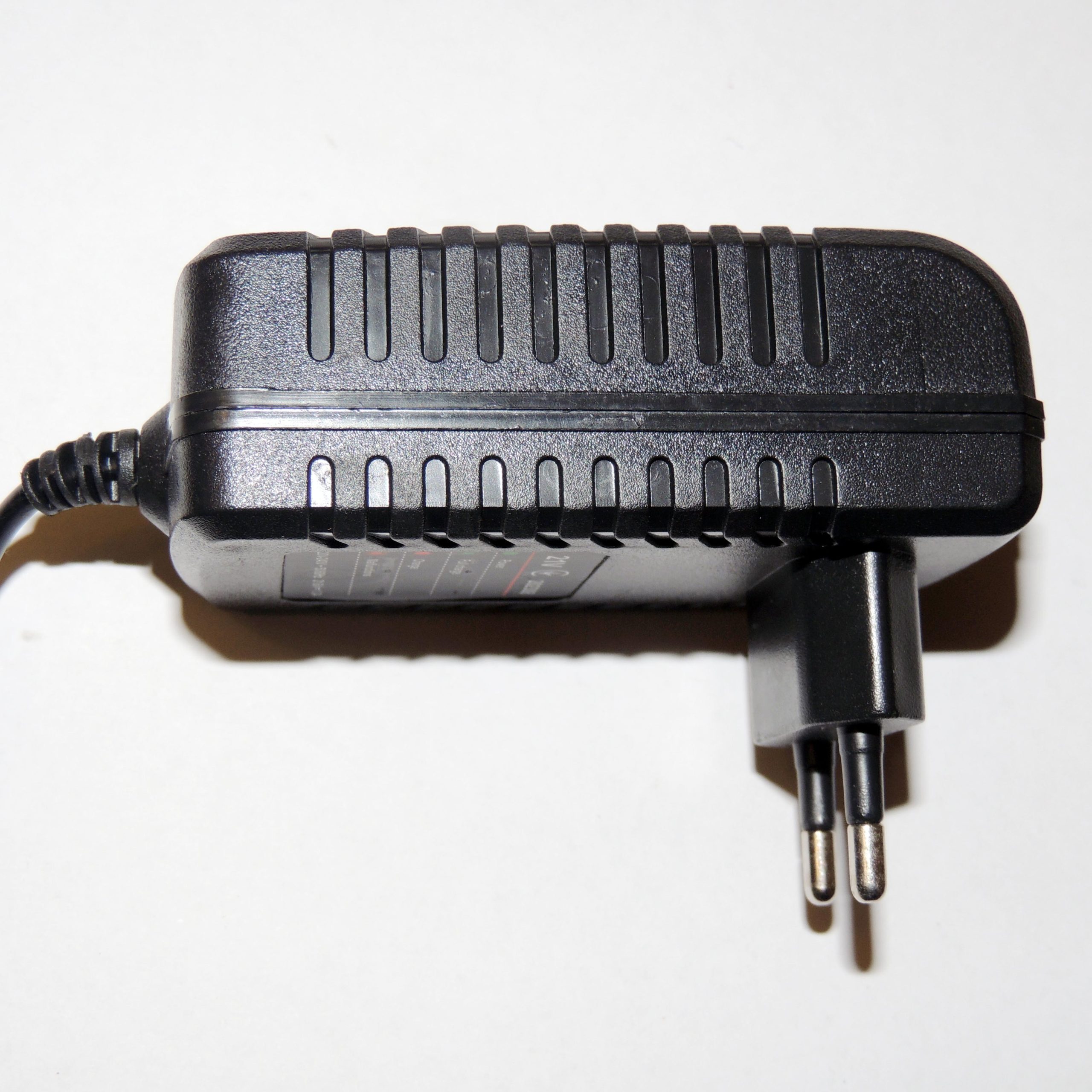 Акумуляторна ланцюгова пилка REDBO ACS -18/8 BL - Зображення 14