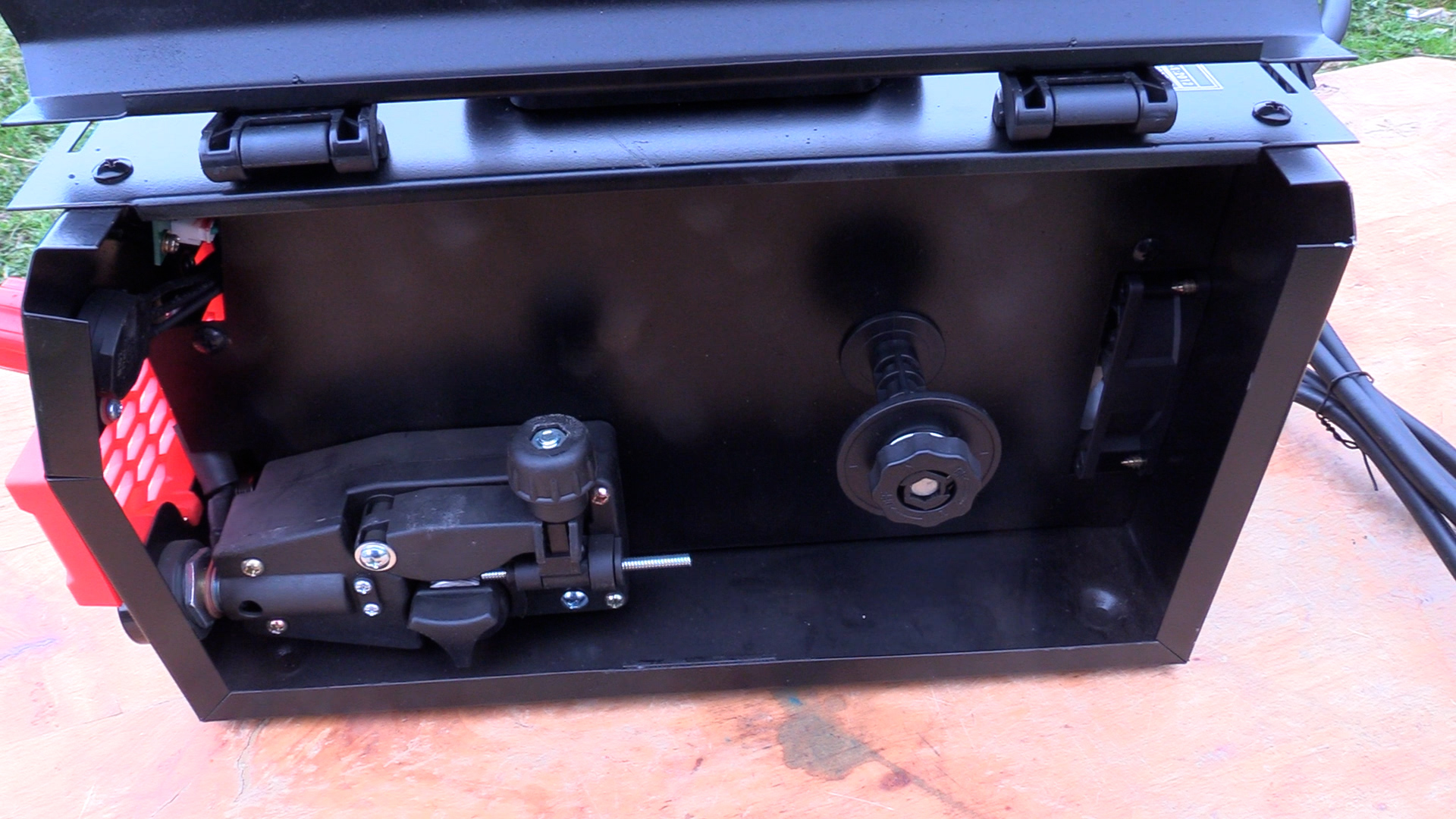 Сварочный инвертор полуавтомат Sirius MIG/MMA-280P – сварка без газа и с электродами - Зображення 3